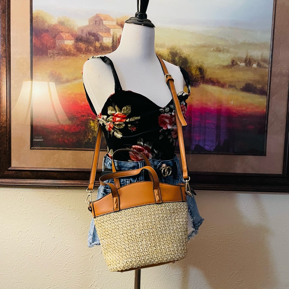 Stylish Tan and Cream Women's Bag